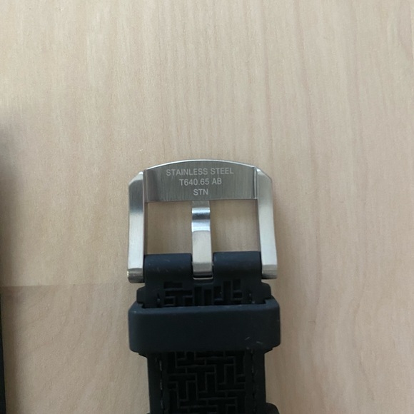 Tissot Silicone Rubber Strap - Picture 4 of 5